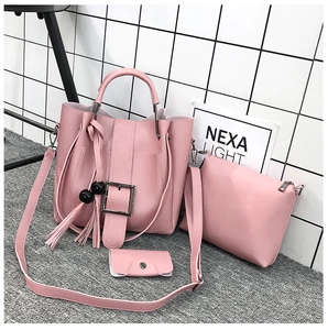 Rosa dreiteiliges Taschenset mit Bucket Bag, Quasten-Tote, Innentasche und Kartenhalter