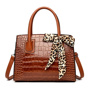 Sac Cabas Mode Femme Motif Crocodile Avec Décoration Foulard Léopard Sac à Main Bandoulière en Cuir Synthétique