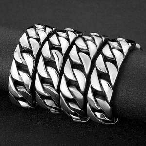 Bracelet gourmette argenté pour homme en acier inoxydable poli au style hip hop tendance