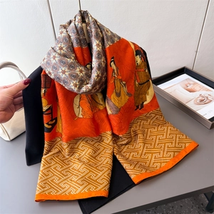 Eleganter Seidenschal aus Xiangyun-Seide mit traditionellem Blumendruck und Geometriemuster