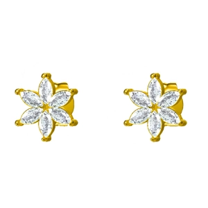 Vue détaillée des boucles d'oreilles en acier doré avec zircon en forme de fleur