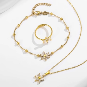 Ensemble bijoux élégant en acier doré avec pendentifs fleurs à six pétales étincelants