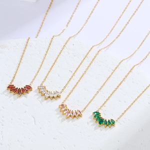 Colliers en acier titane avec pendentifs fleurs en zircon marquise en rouge, blanc, rose, vert