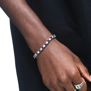 Bracelet tennis avec pierres carrées bleues et blanches sur monture en argent