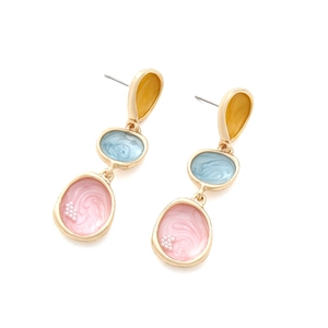 Boucles d'oreilles géométriques à trois niveaux avec dégradés d'émail multicolores