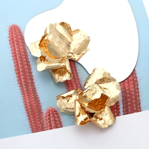 Retro oversized hammered gold metal flower earrings with artistic petal texture for women