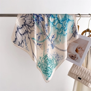 Square Scarf Satin Feeling Ink Wash Lotus Floral Print Vintage Headwrap Neck Handbag Accessories Elegant Women Shawl