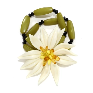 Bohemian 3D Flower Beaded Bracelet Resin Large Floral Vacation Style Jewelry For Women