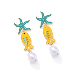 Orecchini creativi in smalto con stella marina, pesce tropicale giallo e perle