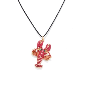 Collana con ciondolo a aragosta in smalto rosso e cristalli colorati su cordoncino nero