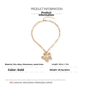 Détails du collier étoile de mer doré avec perles, strass et dimensions précises