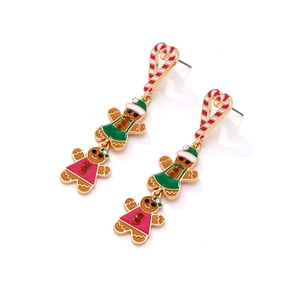 Détails des boucles d'oreilles bonhomme de pain d'épices avec émail et cristaux