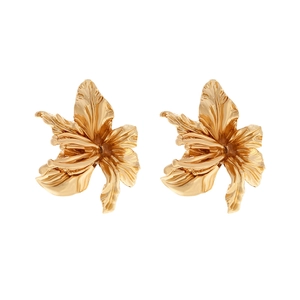 Luxury oversized golden flower stud earrings with detailed 3D blooming petal textures