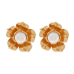 Vintage gold alloy flower stud earrings with textured petals and center pearl detail