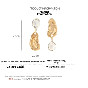 Detailed size and specs of these gold vintage pearl and rhinestone drop earrings
