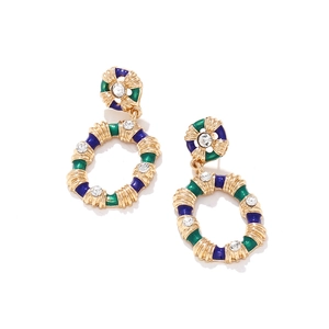 Boucles d'oreilles rétro en alliage avec émail bleu et cristaux sur fond blanc pur