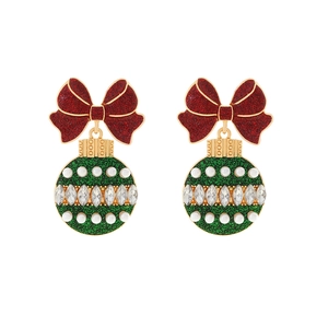 Orecchini natalizi con fiocco rosso e sfere glitterate con perle e strass