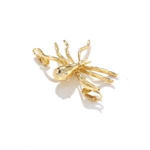 Manchette d'oreille araignée dorée vintage avec cristaux étincelants pour femmes