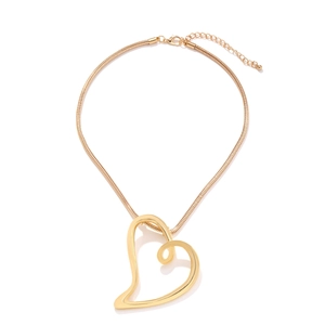 Hollow Heart Pendant Necklace Zinc Alloy Iron Snake Chain Minimalist Light Luxury Fashion Jewelry For Women Elegant