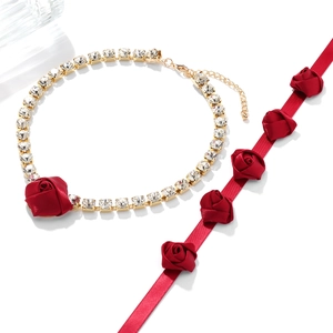 Collier ras de cou rose rouge fait main avec chaînes multicouches en strass