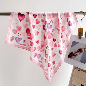 Sciarpa Quadrata Donne Raso Setoso Stampa Cuore Collo Testa Moda Pendolare Bandana