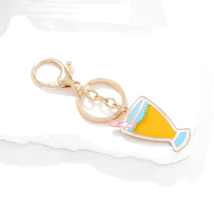 Porte-clés verre à cocktail en émail créatif avec huile jaune et strass brillants