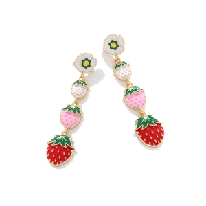 Longues boucles d'oreilles fleur et fraise en émail avec pendentifs dégradés doux