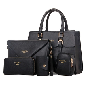 Ensemble de 5 sacs à main noirs en similicuir grainé avec finitions dorées