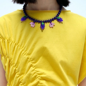 Sweet Purple Grape Flower Pendant Beaded Necklace Plastic Resin Alloy Clavicle Chain For Women Summer Holiday Accessory