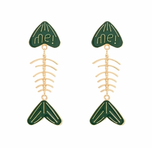 Detail of gold fishbone earrings with green enamel coating and heart-shaped head design