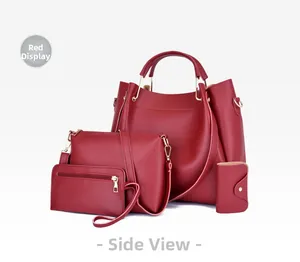 Détail de l'ensemble de 4 sacs à main rouges comprenant cabas, sac bandoulière et portefeuille