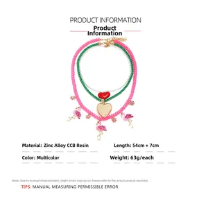 Détails du collier superposé flamant rose et cœur avec dimensions et matériaux inclus