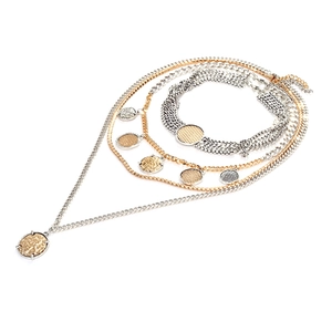 Collier multicouche vintage à pendentif géométrique avec chaînes dorées et argentées
