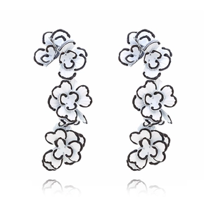 Floral Dangle Earrings Exaggerated Long Enamel 3D White Flower With Black Border Retro Style For Women