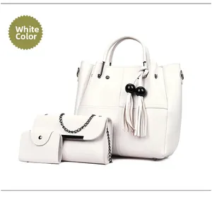 Detailsicht des 3-teiligen weißen Eimertaschen-Sets mit Fransenquaste und Kette