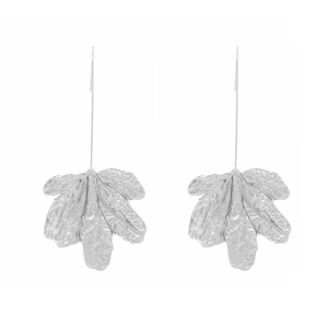 Vintage silver alloy leaf drop earrings with realistic textured leaf pattern and long hooks