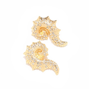 Chic gold seashell stud earrings with sparkling rhinestones in a luxury animal design