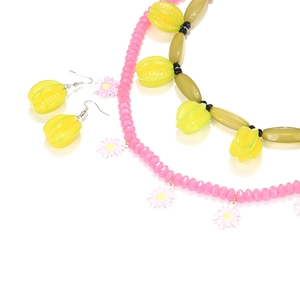 Multilayer beaded flower and starfruit necklace set with colorful resin pendants