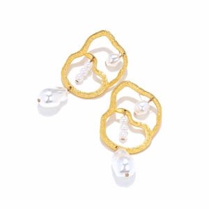 Golden irregular geometric drop earrings with baroque pearls in elegant minimalist style