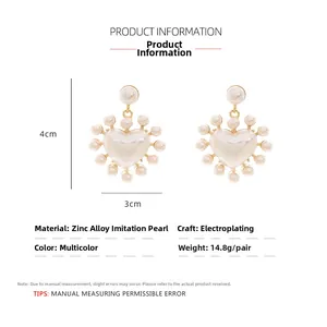 Tableau des tailles pour boucles d'oreilles cœur perlé mesurant 4cm x 3cm et pesant 14,8g
