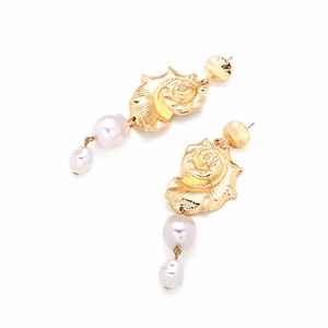 Golden conch shell earrings with baroque pearl tassels in a maritime style for women