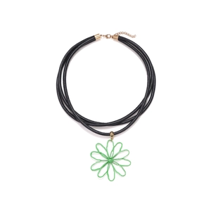 Collier multi-rangs en PU noir avec pendentif fleur de marguerite verte et fermoir doré