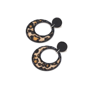Retro geometric leopard print hoop earrings with black studs and hollow circle design