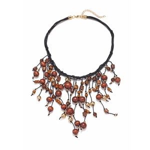 Collier bohème multicouche avec perles en bois marron et sphères métalliques dorées