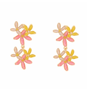 Boucles d'oreilles pendantes fleurs multicouches en émaillées à la main en rose et jaune