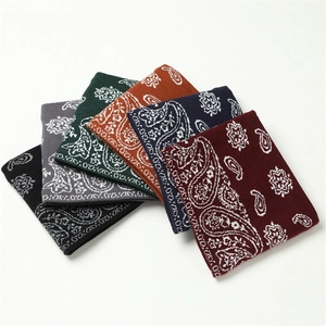 Lot de cache-cols en tricot d'hiver avec motif Paisley en six couleurs assorties