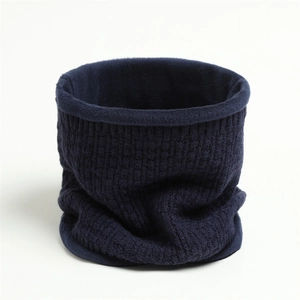Detail of navy knit neck warmer with vertical ribs and warm fleece lining