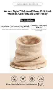 Nahaufnahme des dicken Strick-Halswärmers in Beige mit Wellensaum und elastischer Textur