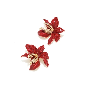 Stereo red flower stud earrings with golden pistils and elegant enamel glaze finish