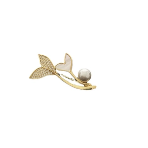 Exquisite gold bee brooch with white pearl and shell leaf design for women shirts